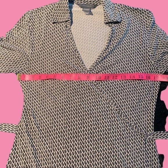 Banana Republic Collared Wrap Dress with Graphic Print - Picture 5 of 8